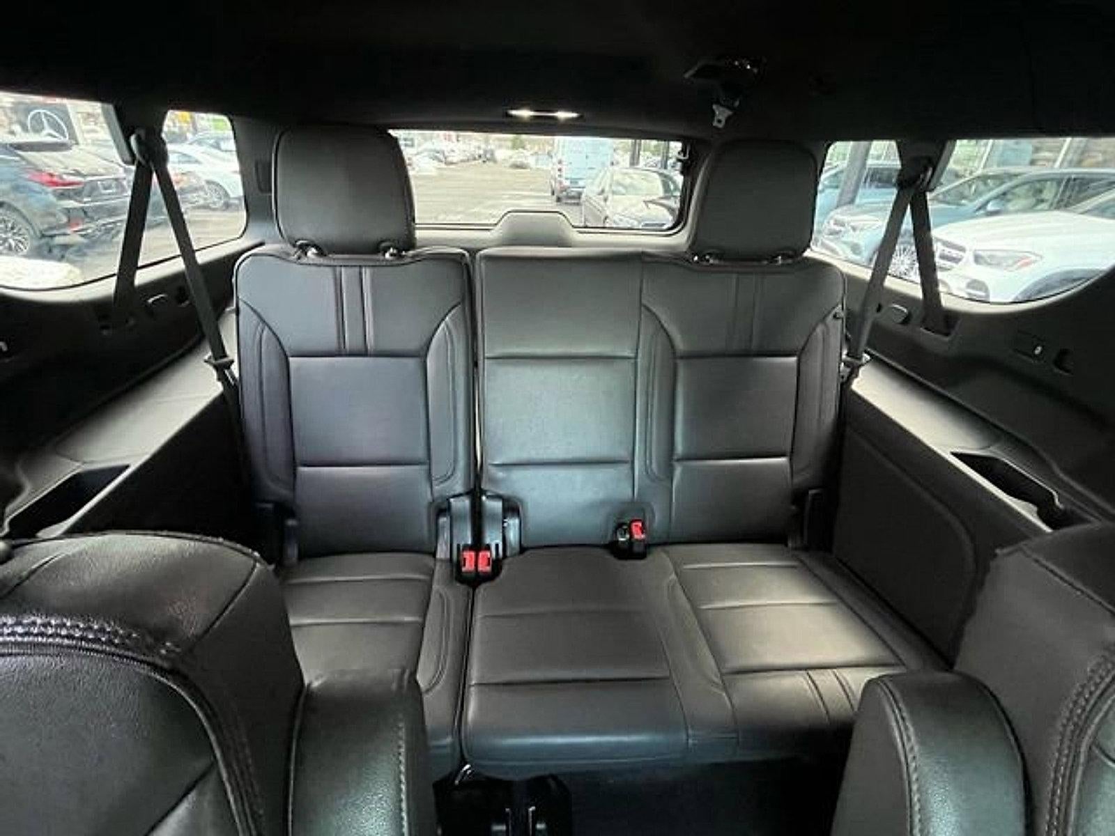 2023 Chevrolet Suburban 4WD RST