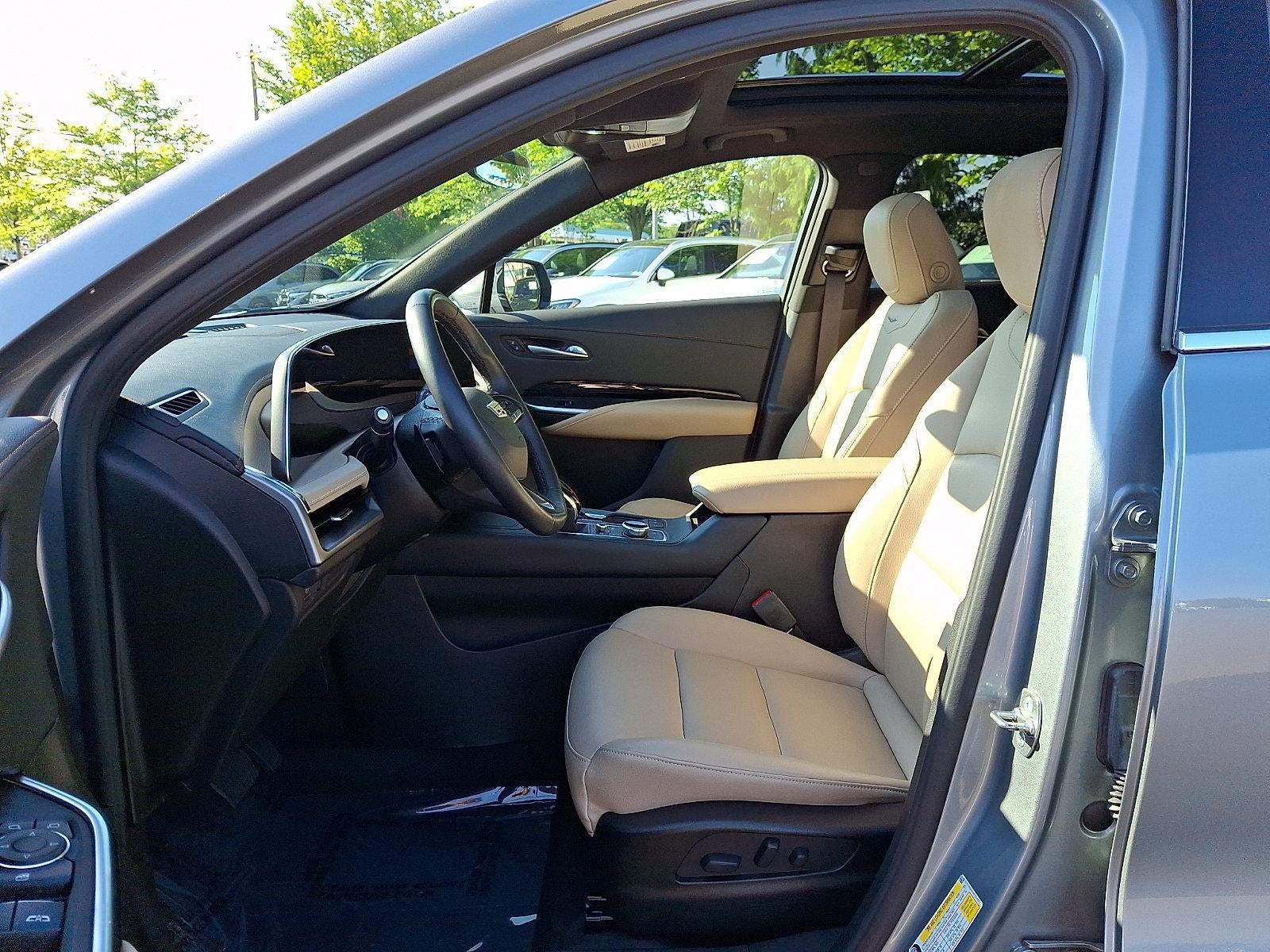 2024 Cadillac XT4 AWD 4dr Luxury