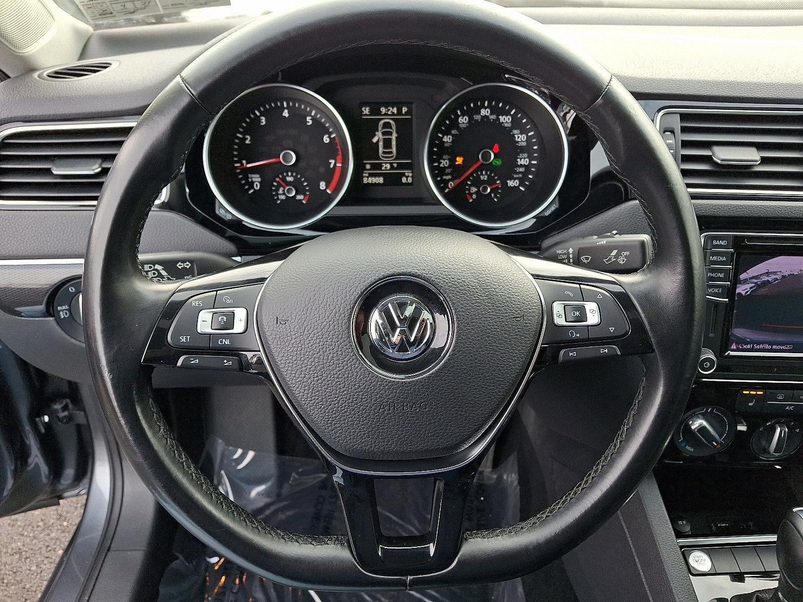 2016 Volkswagen Jetta 4dr Auto 1.8T SEL PZEV Sedan
