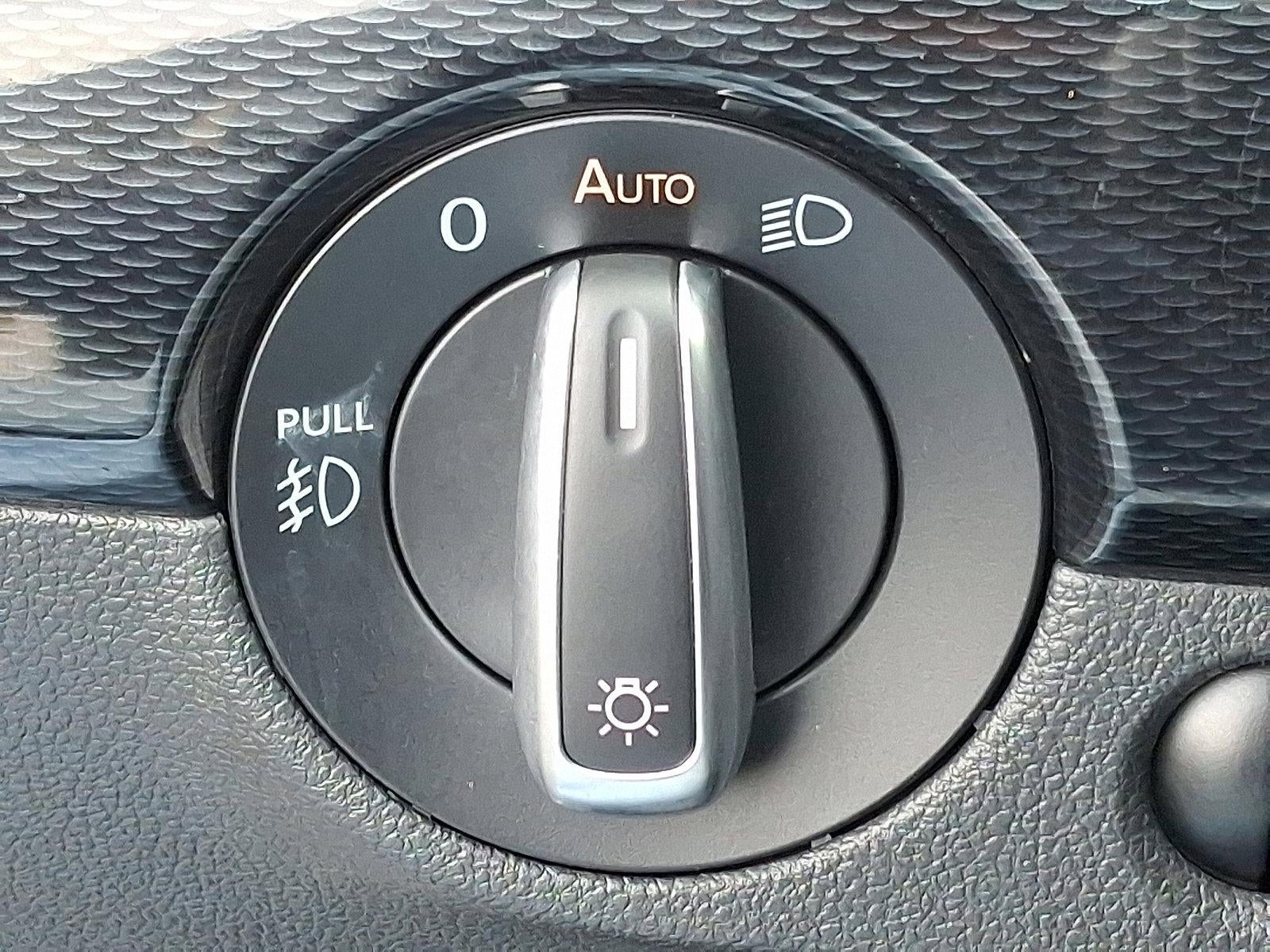 2016 Volkswagen Jetta 4dr Auto 1.8T SEL PZEV Sedan