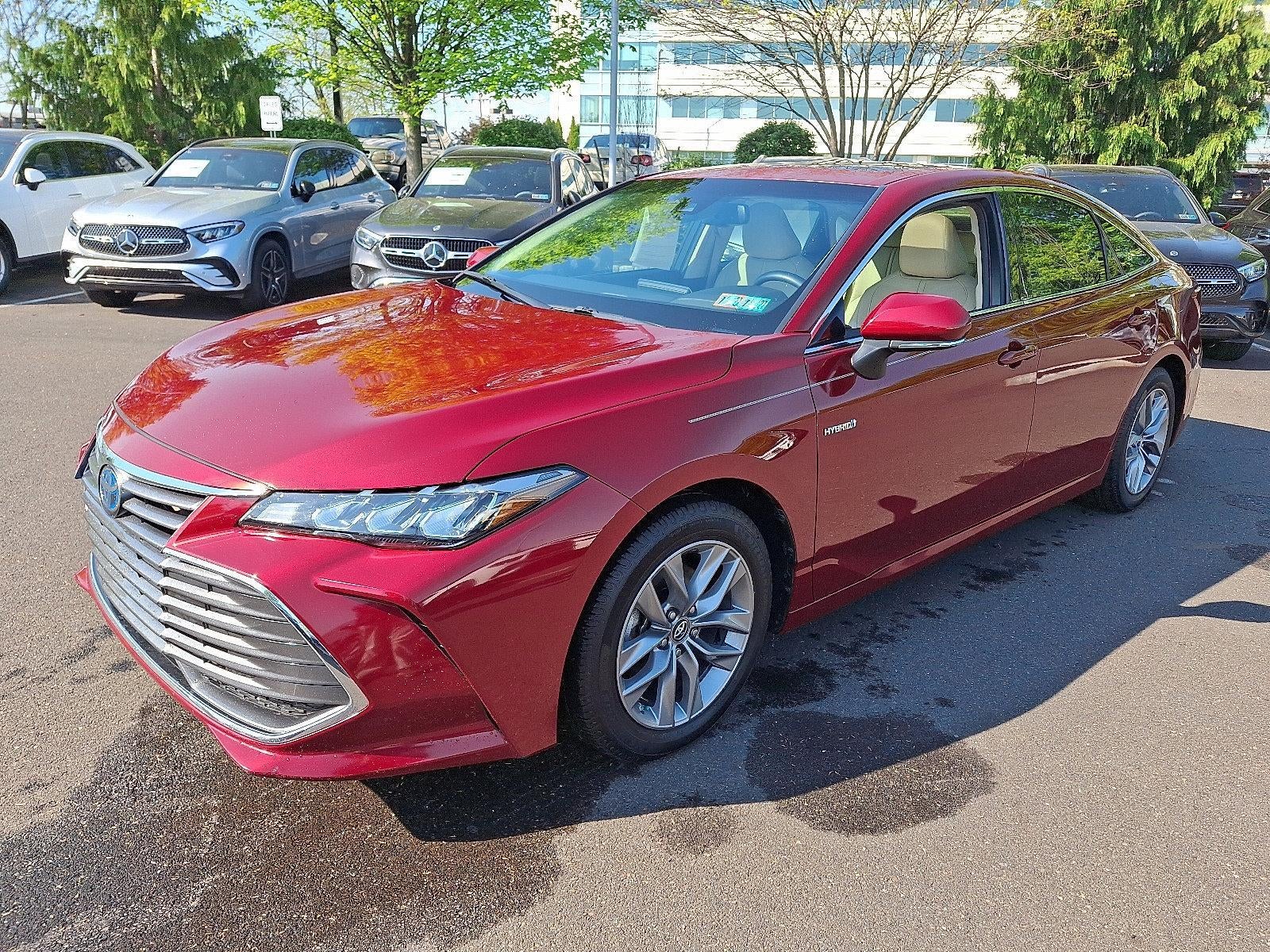 2019 Toyota Avalon Hybrid XLE (Natl)