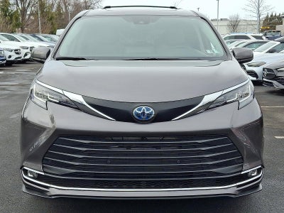 2023 Toyota Sienna XLE FWD 7-Passenger (Natl)