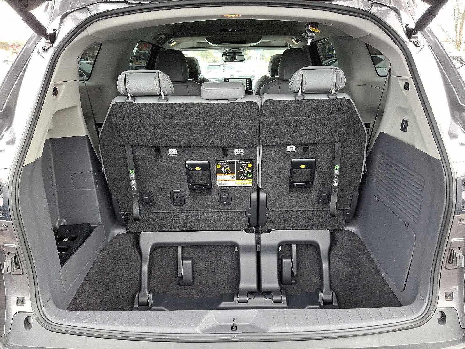 2023 Toyota Sienna XLE FWD 7-Passenger (Natl)