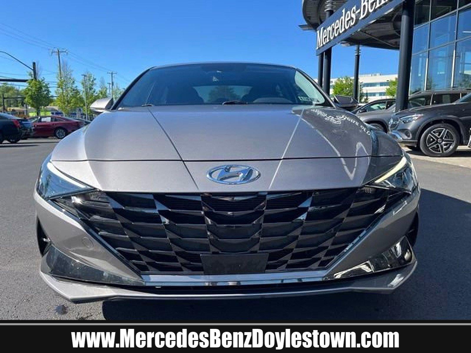 2023 Hyundai ELANTRA Limited IVT