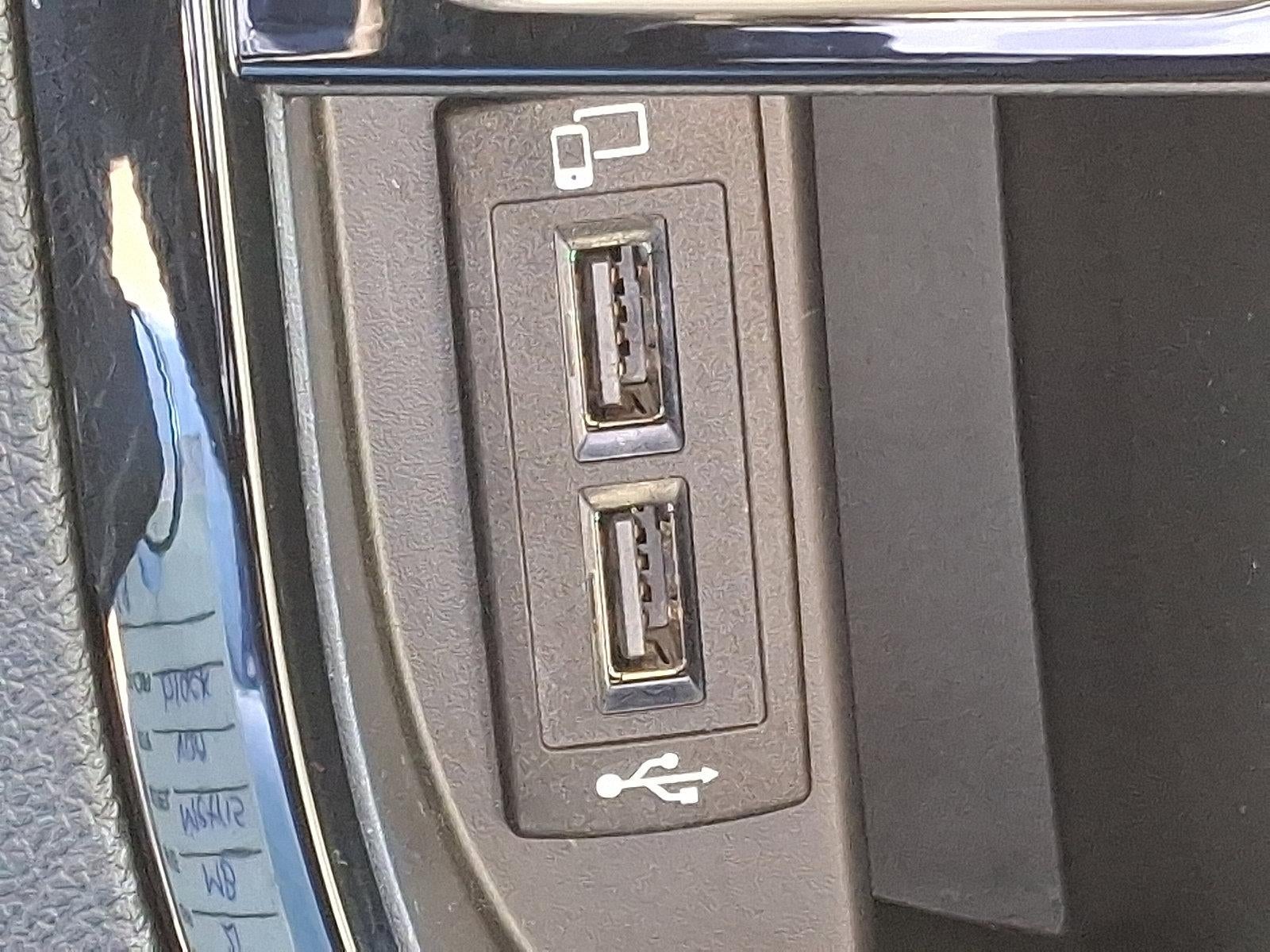 2021 Mercedes-Benz Metris Passenger Van Standard Roof 126" Wheelbase