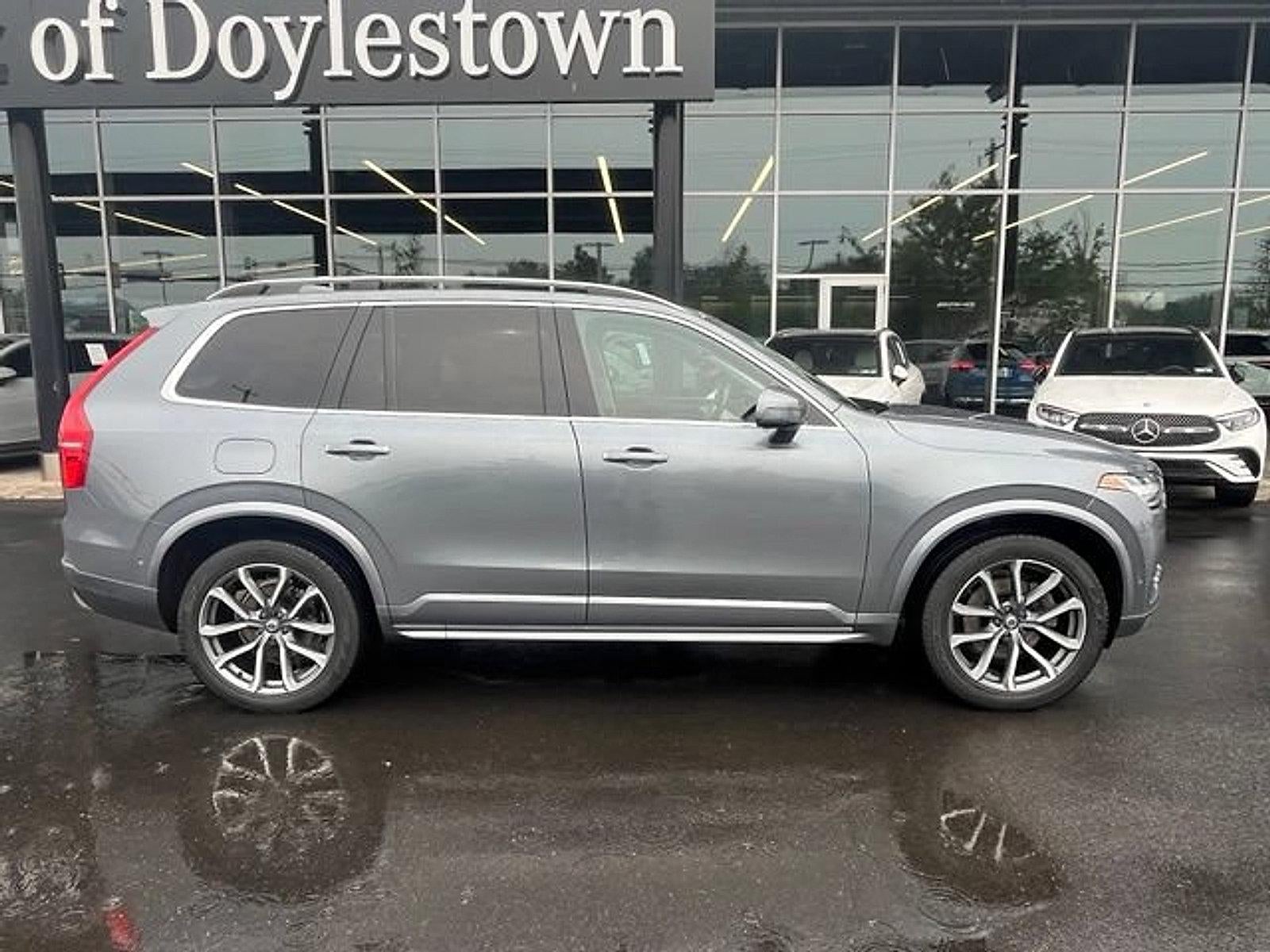 2019 Volvo XC90 T6 AWD Momentum