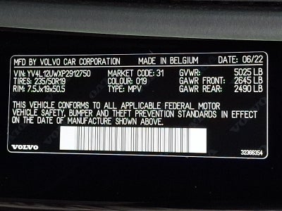 2023 Volvo XC40 B5 AWD Plus Dark Theme