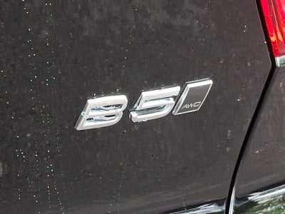 2023 Volvo XC40 B5 AWD Plus Dark Theme