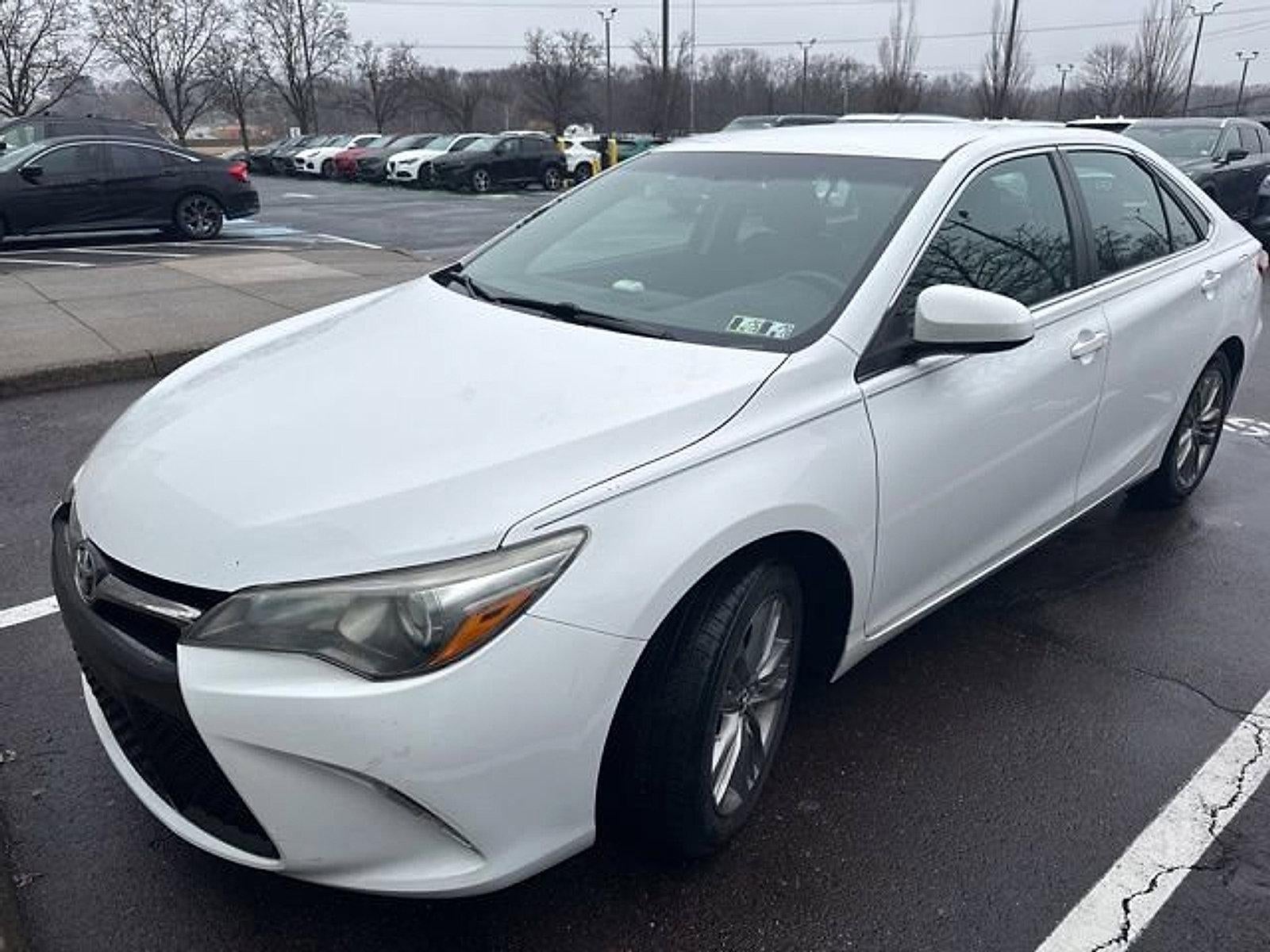 2015 Toyota Camry 4dr Sdn I4 Auto SE (SE)