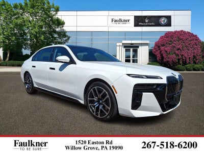 2025 BMW 740i xDrive Sedan