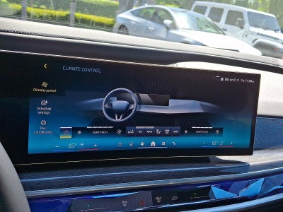 2025 BMW 740i xDrive Sedan