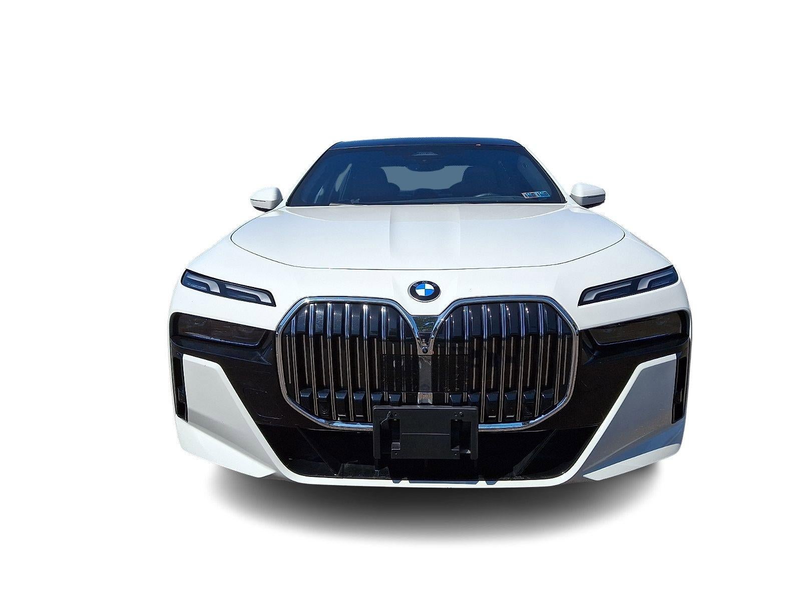 2025 BMW 740i xDrive Sedan