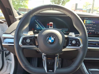 2025 BMW 740i xDrive Sedan