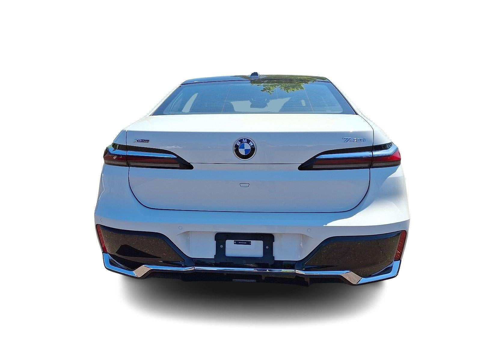2025 BMW 740i xDrive Sedan