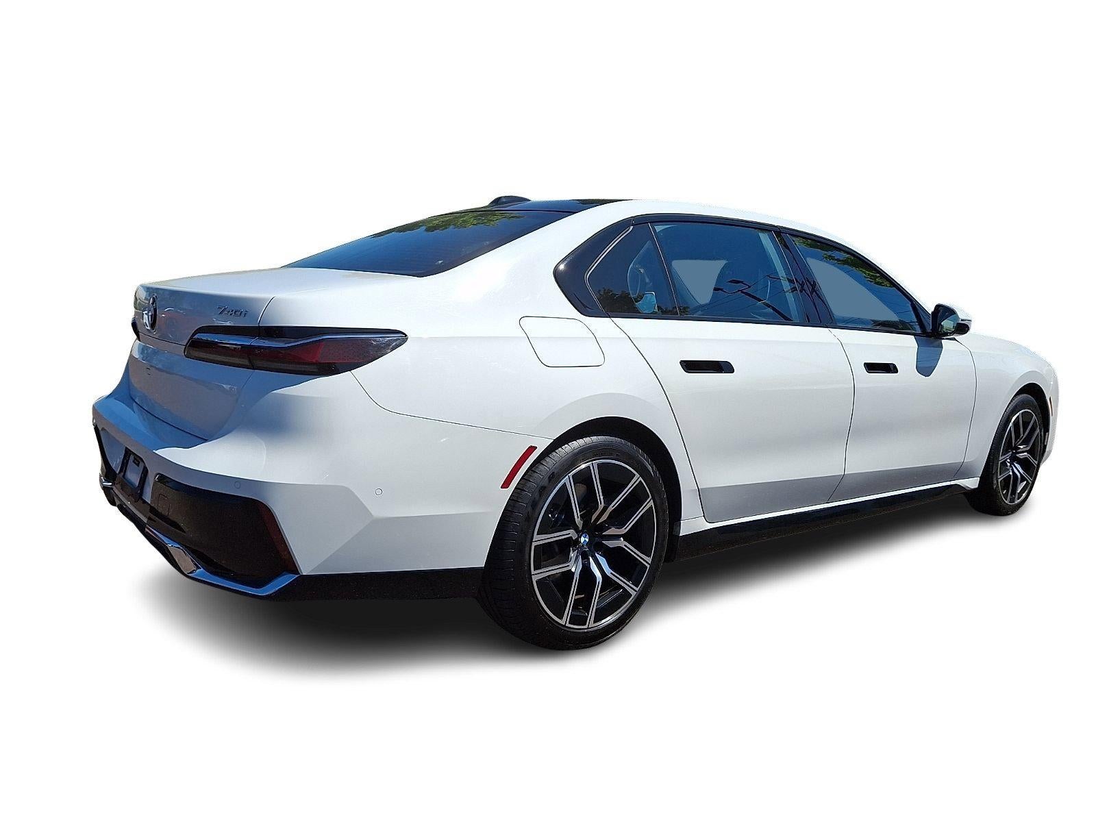 2025 BMW 740i xDrive Sedan