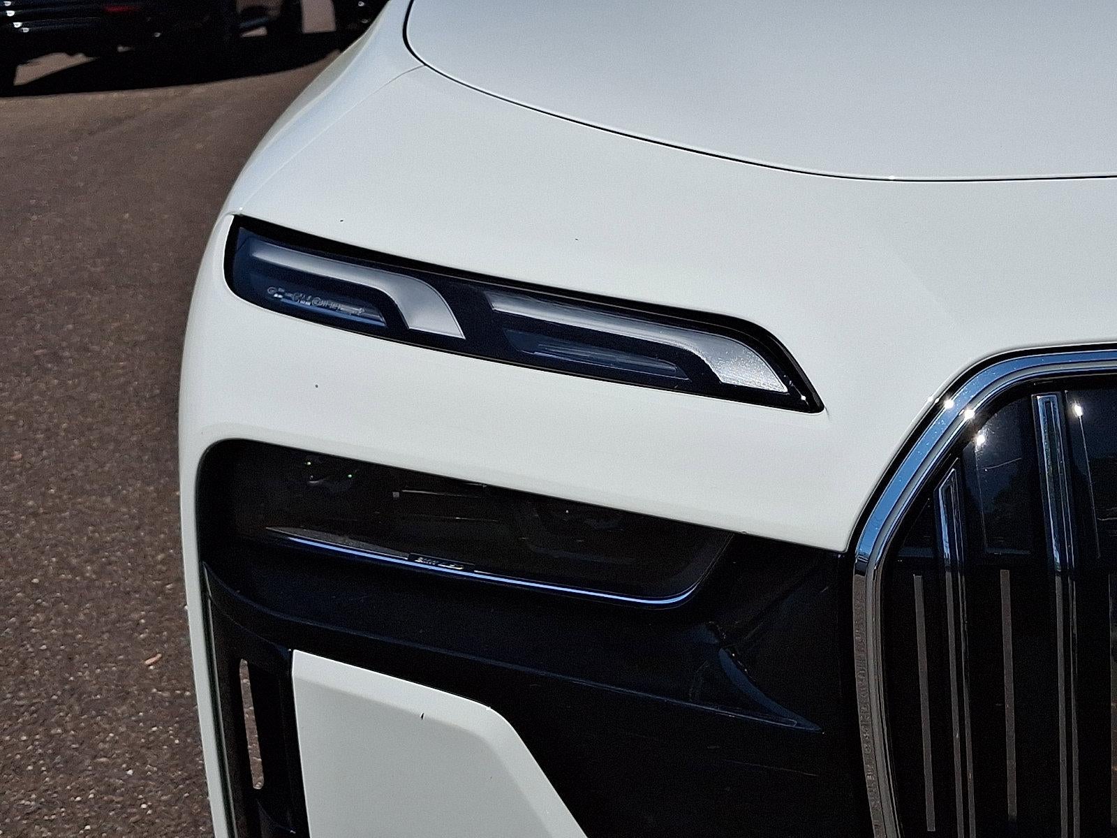2025 BMW 740i xDrive Sedan