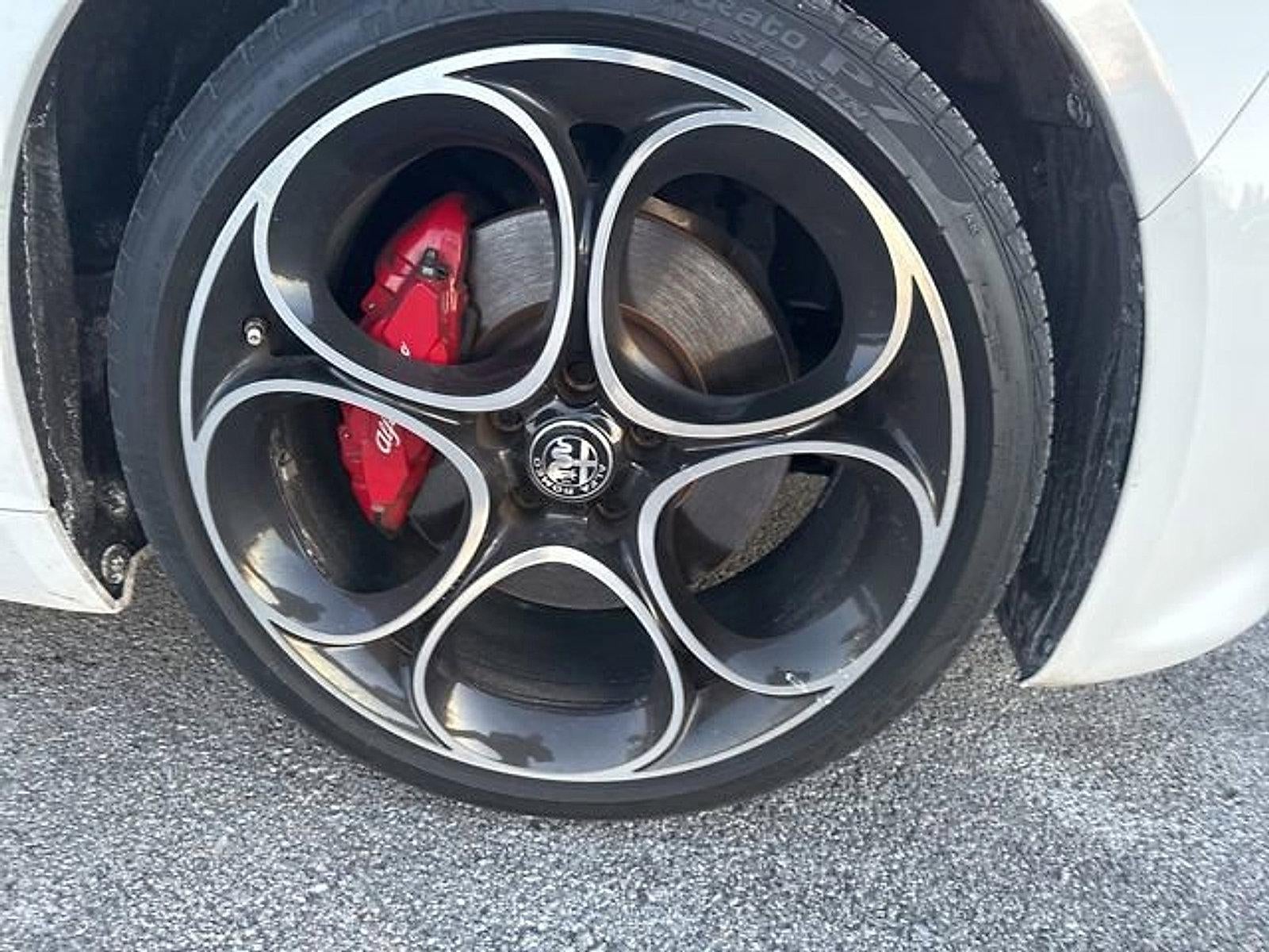 2022 Alfa Romeo Giulia Veloce AWD