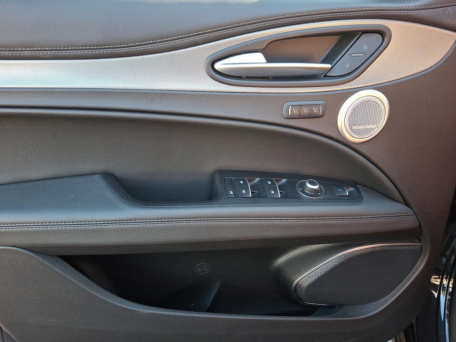 2023 Alfa Romeo Stelvio Veloce AWD