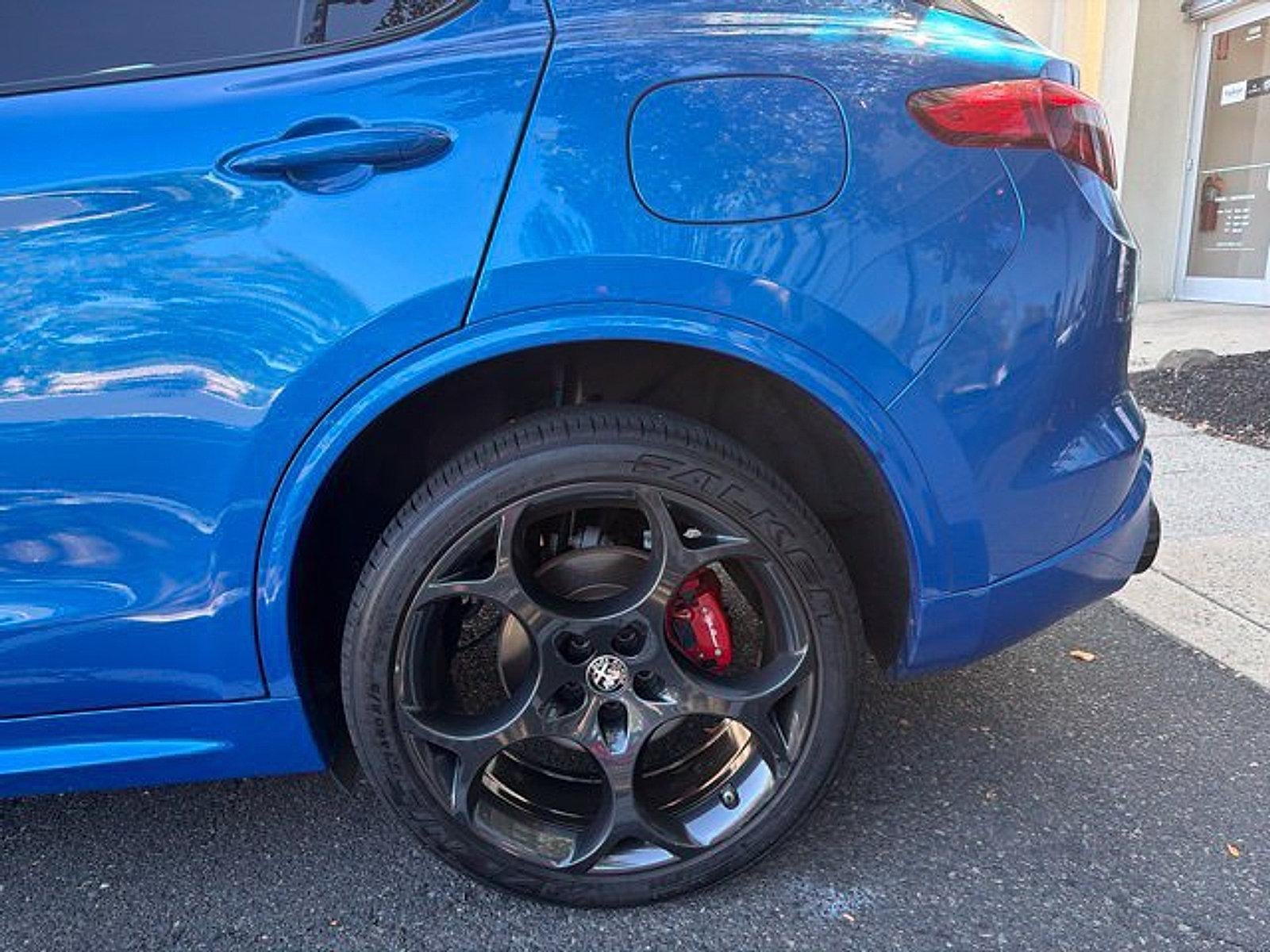 2023 Alfa Romeo Stelvio Veloce AWD