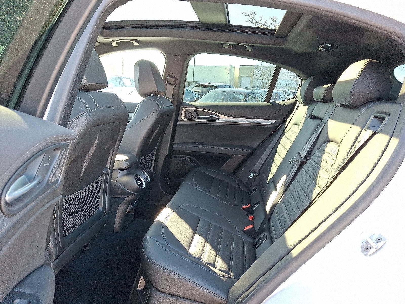 2024 Alfa Romeo Stelvio Veloce AWD