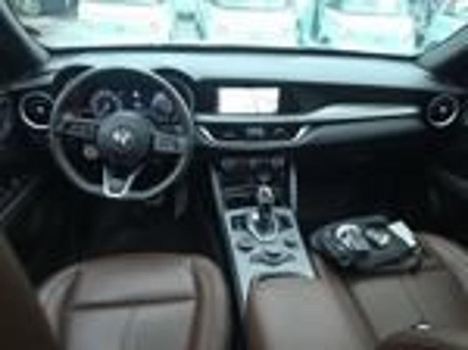 2024 Alfa Romeo Stelvio Ti AWD