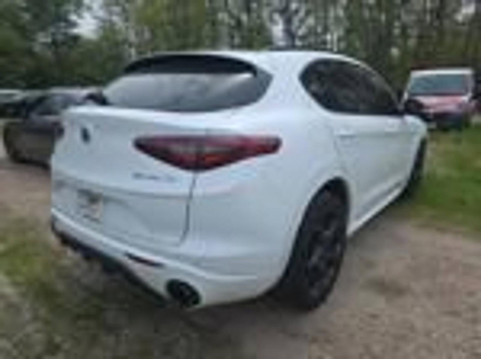 2023 Alfa Romeo Stelvio Veloce AWD