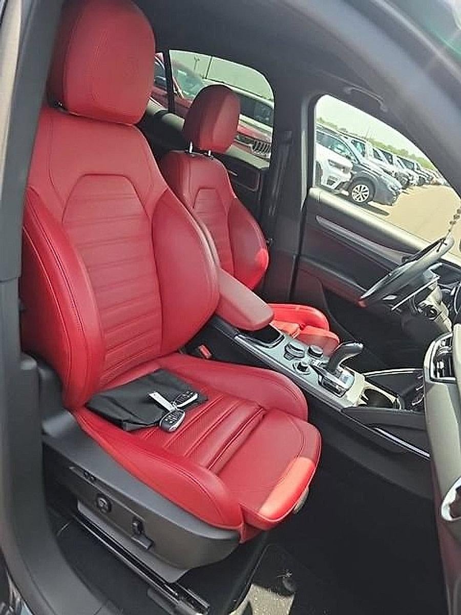 2024 Alfa Romeo Stelvio Veloce AWD