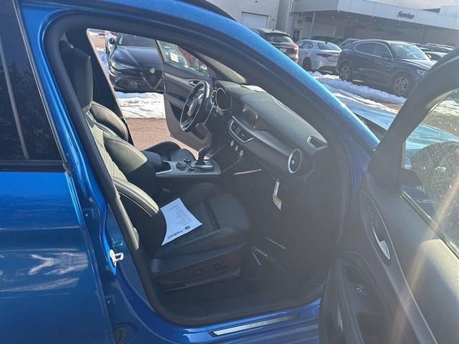 2023 Alfa Romeo Stelvio Veloce AWD