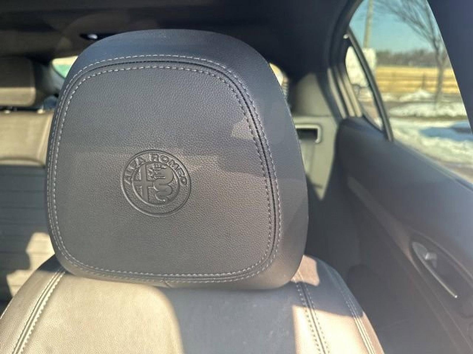 2023 Alfa Romeo Stelvio Veloce AWD