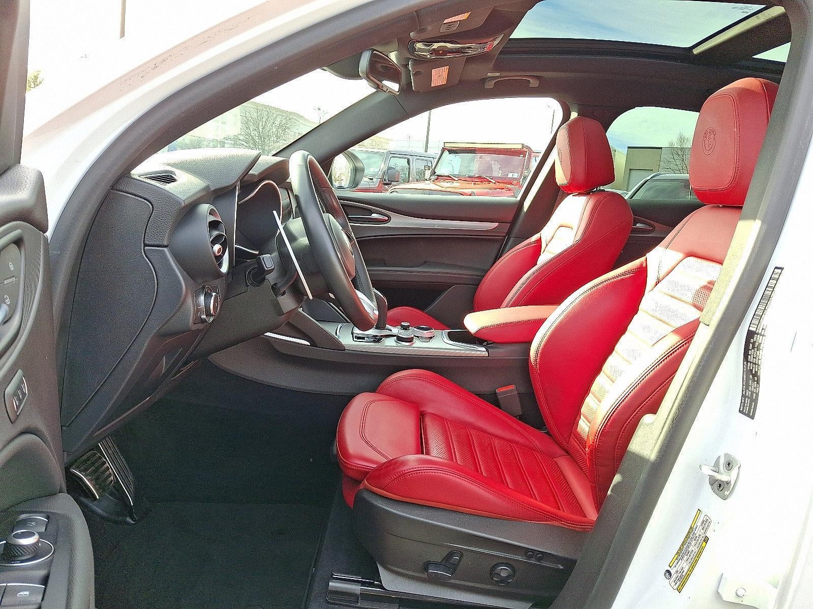 2023 Alfa Romeo Stelvio Veloce AWD