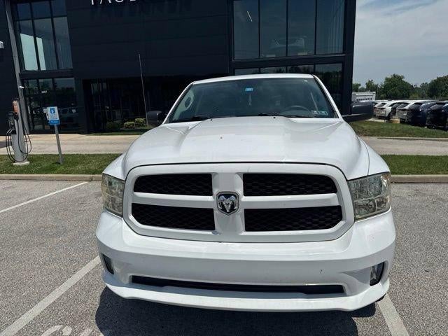 2015 RAM 1500 4WD Crew Cab 5.7 Ft Box Express