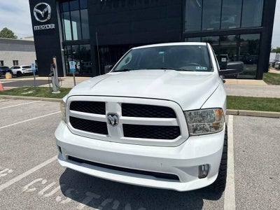 2015 RAM 1500 4WD Crew Cab 5.7 Ft Box Express