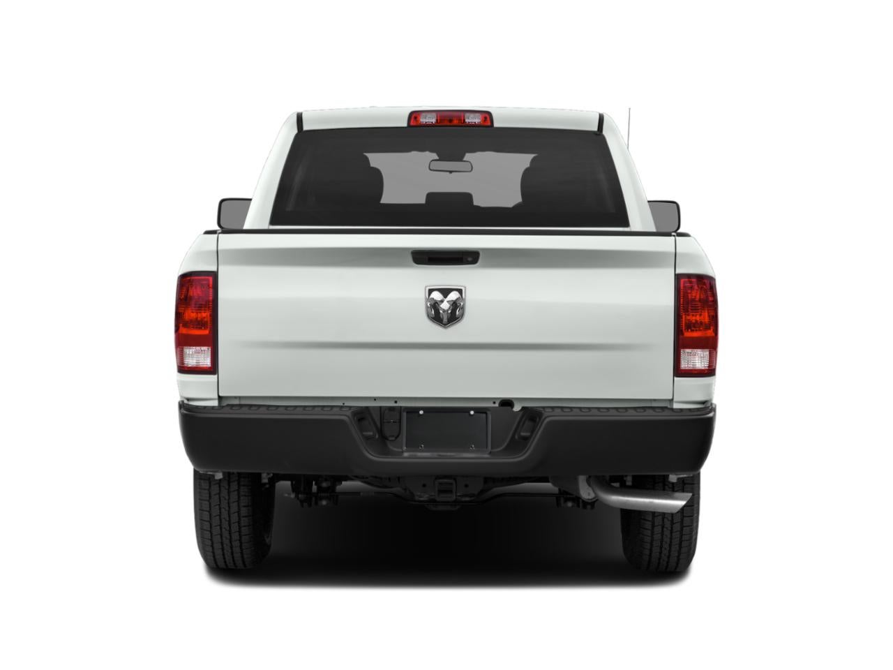 2015 RAM 1500 4WD Crew Cab 5.7 Ft Box Express