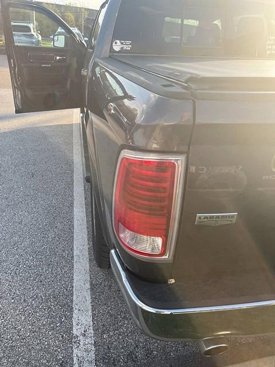 2016 RAM 1500 4WD Crew Cab 5.7 Ft Box Laramie