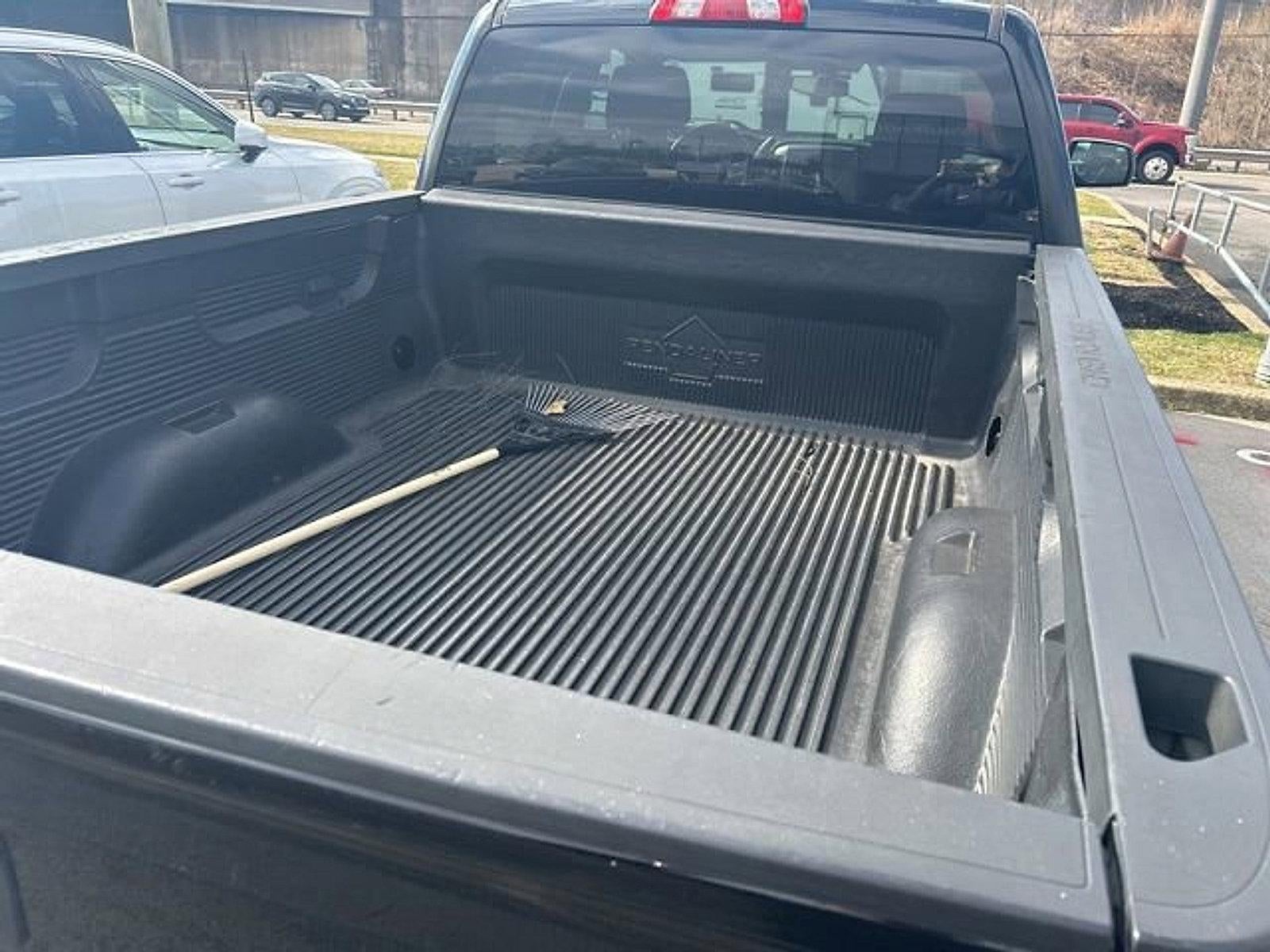 2018 Chevrolet Silverado 1500 Double Cab Standard Box 4-Wheel Drive LT