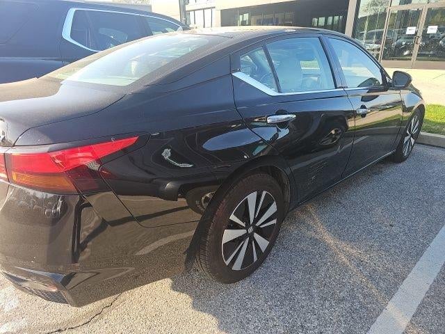 2020 Nissan Altima 2.5 SV Sedan