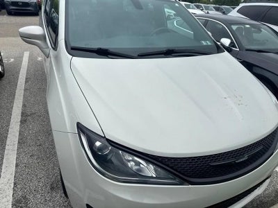 2020 Chrysler Pacifica Limited FWD