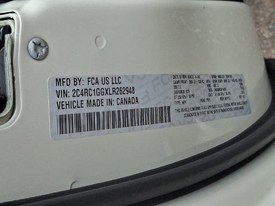 2020 Chrysler Pacifica Limited FWD