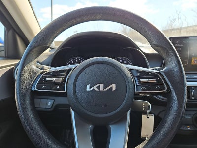 2022 Kia Forte LXS IVT