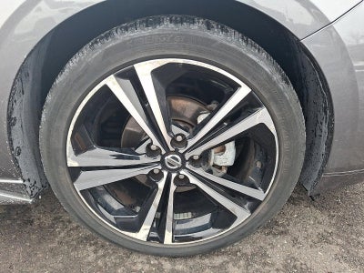 2023 Nissan Sentra SR CVT