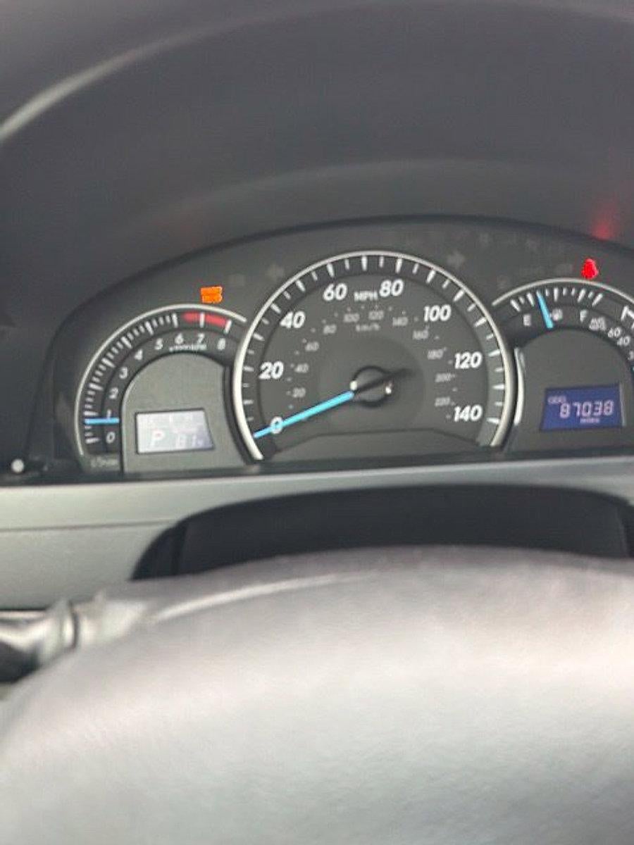 2015 Toyota Camry 4dr Sdn I4 Auto LE (SE)