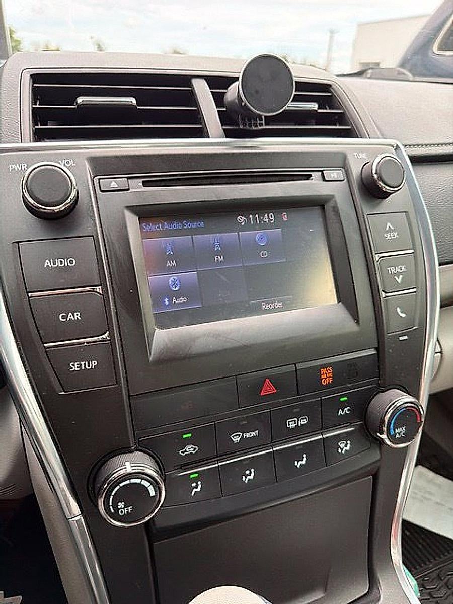 2015 Toyota Camry 4dr Sdn I4 Auto LE (SE)