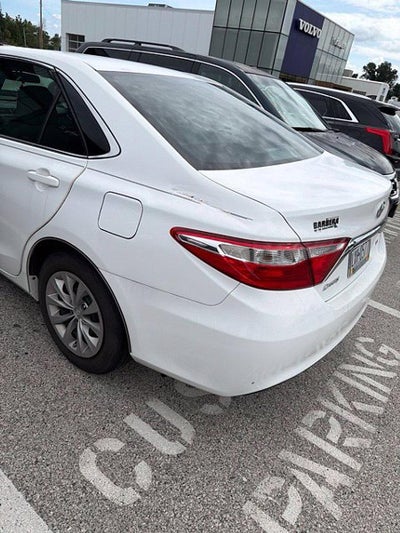 2015 Toyota Camry 4dr Sdn I4 Auto LE (SE)