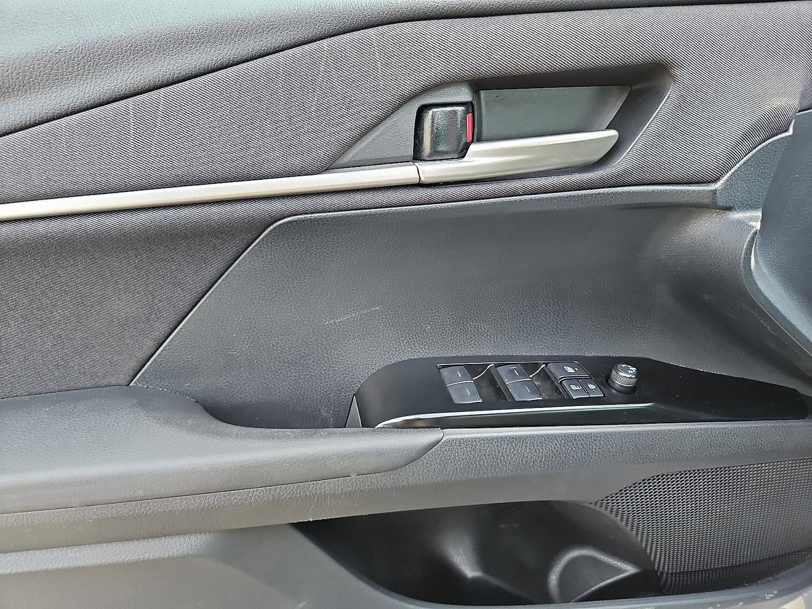 2025 Toyota Camry LE AWD (Natl)