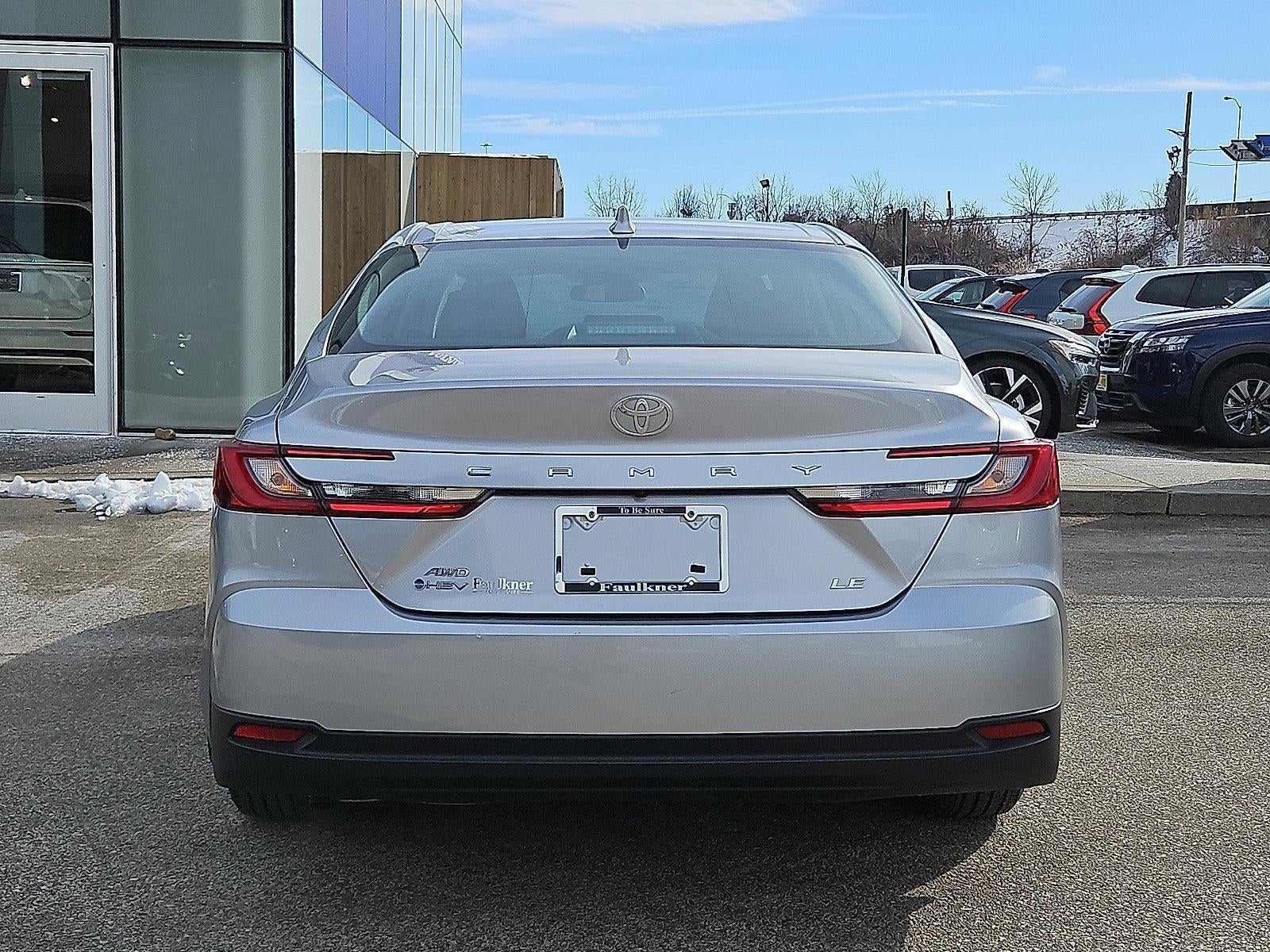 2025 Toyota Camry LE AWD (Natl)