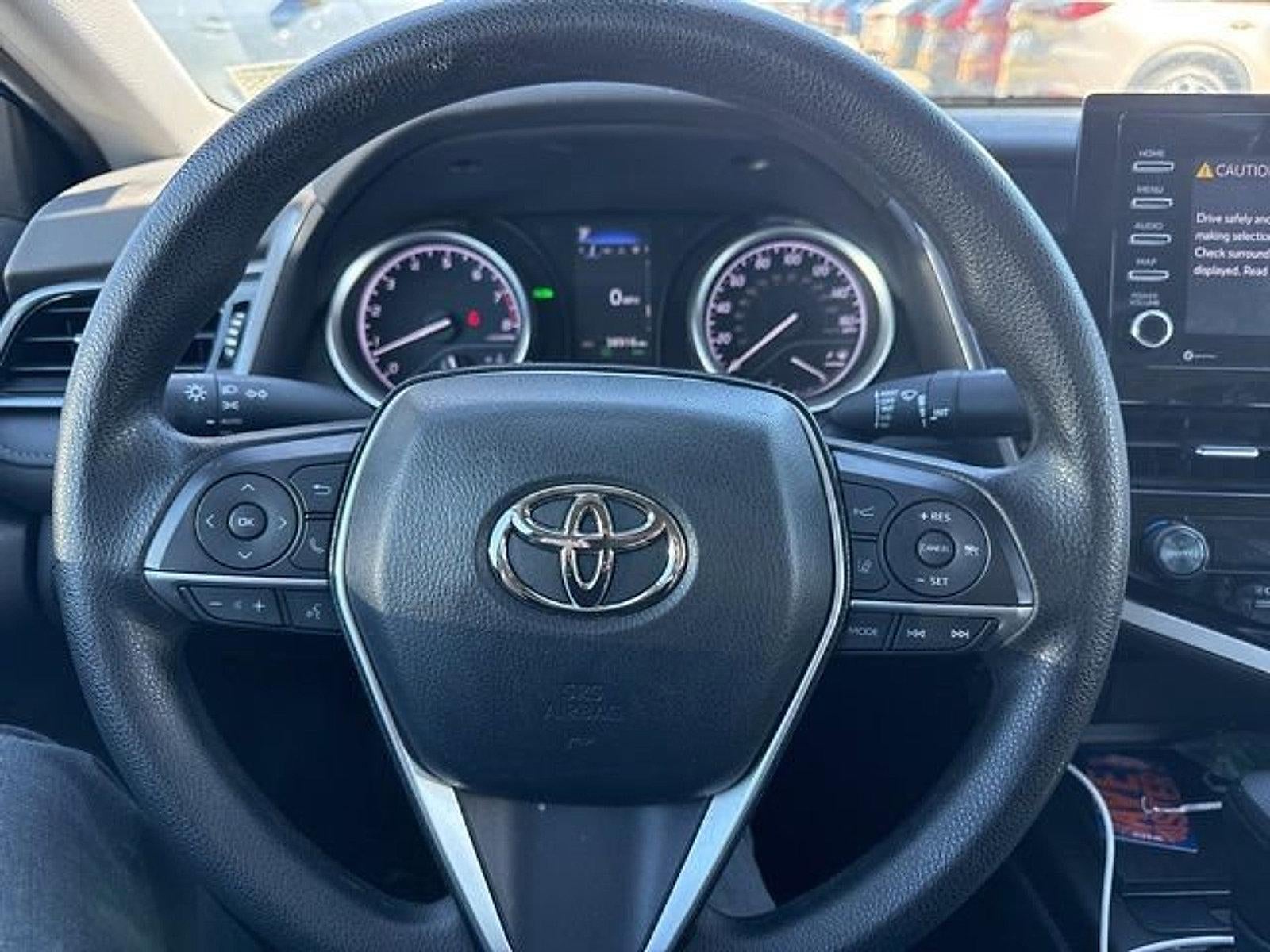 2023 Toyota Camry LE Auto (SE)