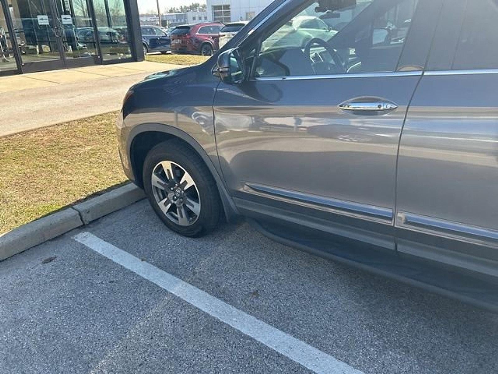 2017 Honda Ridgeline RTL-E 4x4 Crew Cab 5.3' Bed