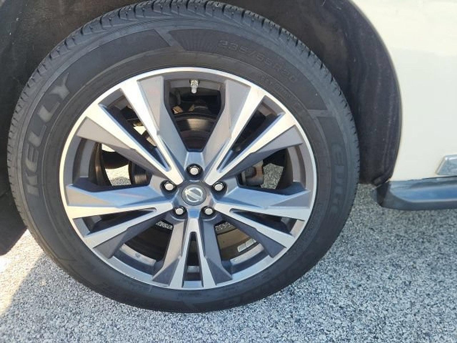 2017 Nissan Pathfinder 4x4 Platinum