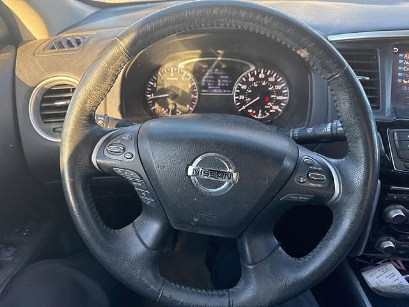 Used 2019 Nissan Pathfinder SV with VIN 5N1DR2MMXKC579463 for sale in Trevose, PA