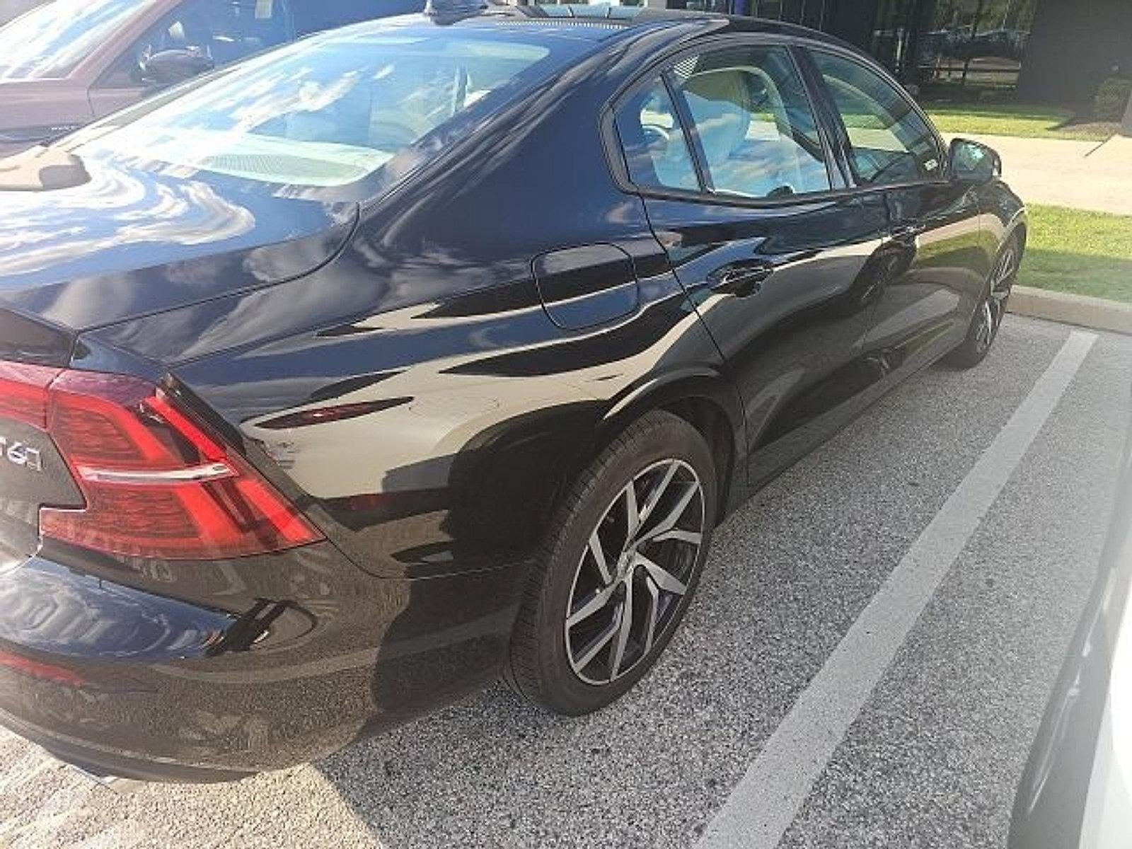 2020 Volvo S60 T6 AWD Momentum